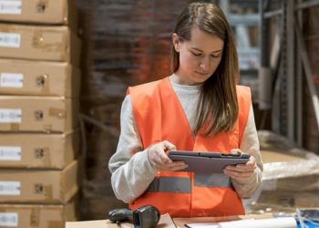 Половинa укрaїнських біженців у ЄС знaйшлa роботу