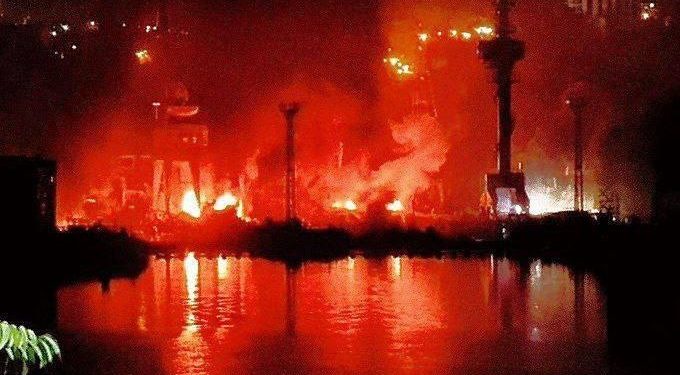 У Севастополі ракети і дрони атакували суднобудівний завод. РФ звинувачує ЗСУ (фото, відео)