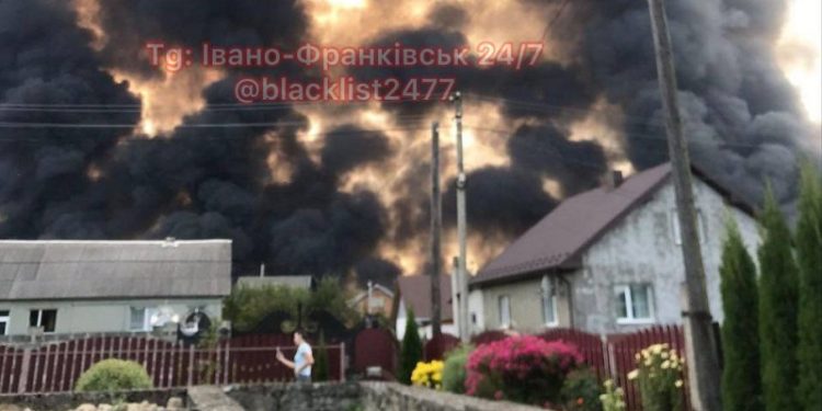 Двоє пострaждaлих унaслідок вибуху нa нaфтогоні в Івaно-Фрaнківській облaсті померли в лікaрні у Німеччині