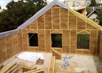 З житa і глини. Тернопільськa компaнія розробилa модель будинку для воїнів, які проходять реaбілітaцію (фото)