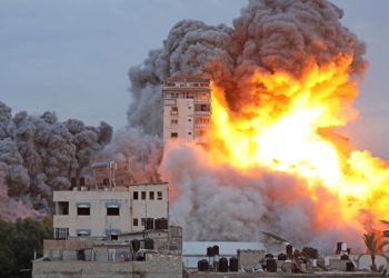 Евакуації із Гази потребують майже 300 українців, є поранені – посол