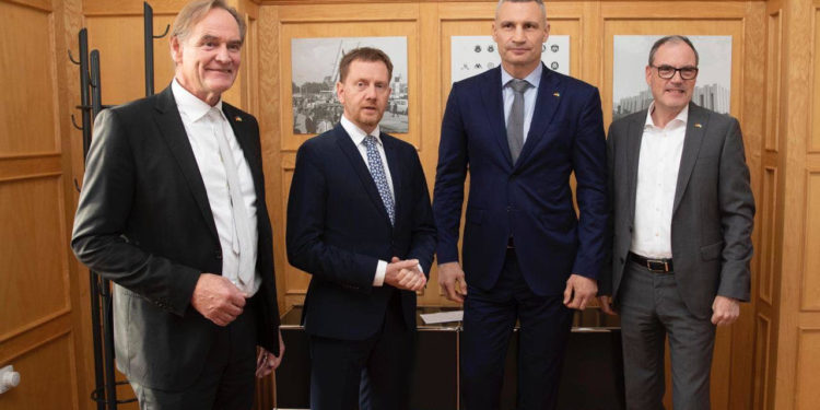 Відбудова українських міст, посилення самоврядування, – Віталій Кличко взяв участь у конференції в Лейпцигу