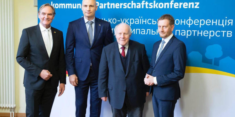 Відбудова українських міст, посилення самоврядування, – Віталій Кличко взяв участь у конференції в Лейпцигу