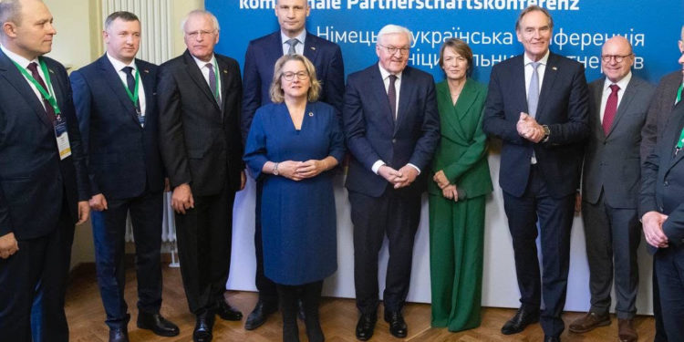 Кличко в Німеччині зустрівся зі Штайнмаєром та Шульце: говорили про допомогу та підтримку