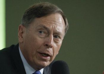 Кінець війни залежить від того, чи отримає Залужний зброю, яку просить, – ексглава ЦРУ