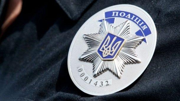 У Києві поліцейські надавала викрадачу авто паролі для проїзду блокпостів