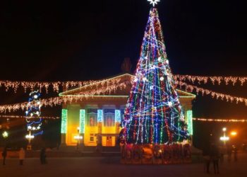 У Тернополі цьогоріч на центральному майдані встановлять новорічну ялинку