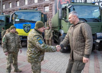 241 бригада тероборони отримала 20 нових вантажних автомобілів від громади Києва, – Кличко