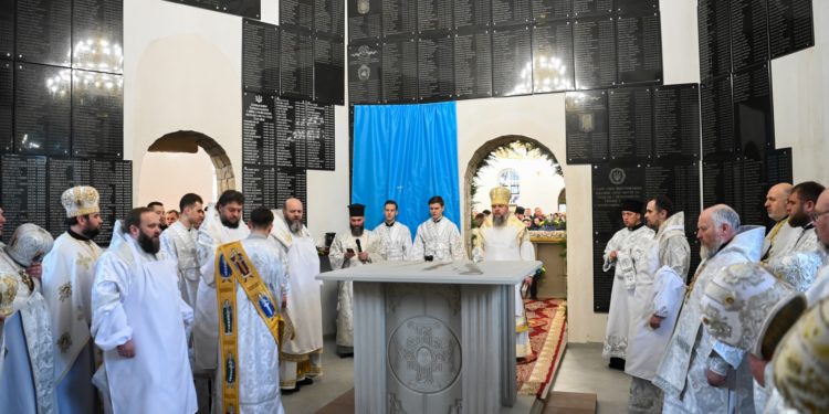 На Тернопільщині митрополит Епіфаній освятив храм-пантеон в пам’ять про загиблих в російсько-українській війні