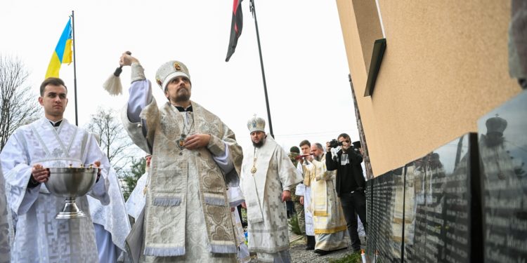 На Тернопільщині митрополит Епіфаній освятив храм-пантеон в пам’ять про загиблих в російсько-українській війні