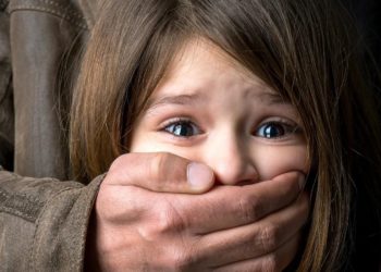 Довічне ув'язнення за злочини особливої тяжкості проти дітей