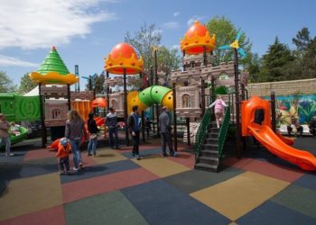 Як проходить виробництво дитячих майданчиків