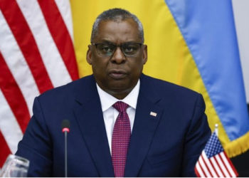 Ллойд Остін