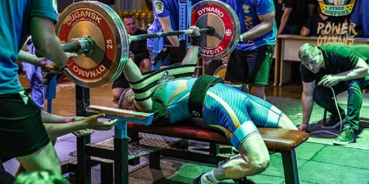 Український монах встановив новий рекорд з паверліфтингу