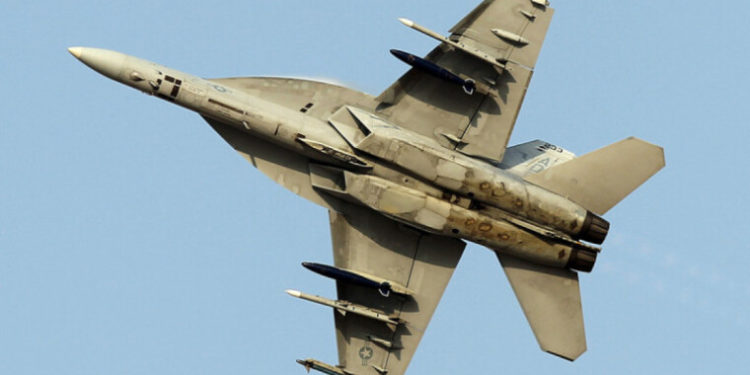 Винищувач F/A-18