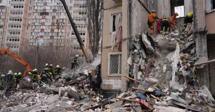 Постраждалий будинок в Одесі