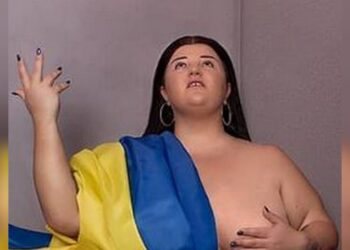 Реперка Alyona Alyona