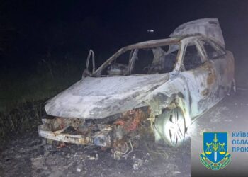 Масштабна операція з очищення київських вулиць від пошкоджених авто розпочалася