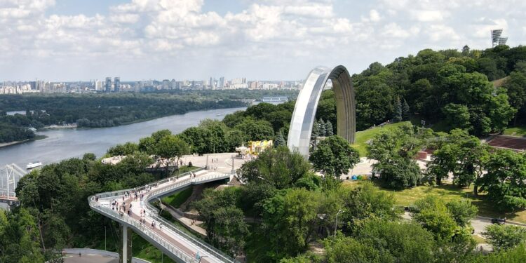Статистика втрат і феномен незламності Києва
