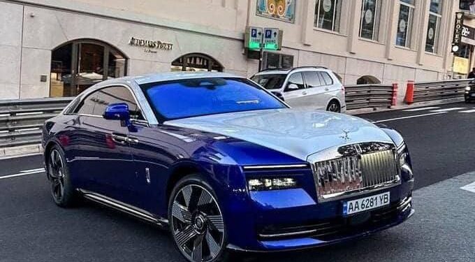 Авто у Монако на київських номерах