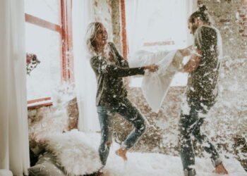 Бій подушками