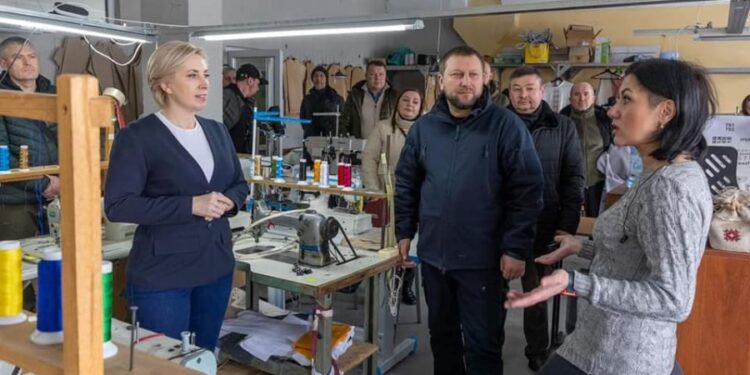 Ірина Верещук під час візиту на Тернопільщину