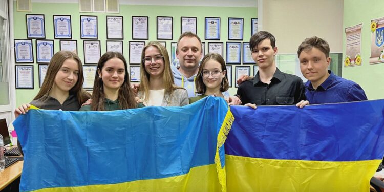 Українська команда