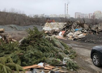 сміттєзвалище в києві