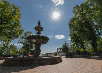 У Києві весна приходить на повну силу