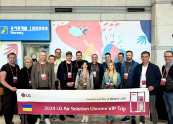 Креатор-Буд відвідує Південну Корею