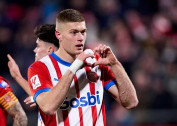 Артем Довбик