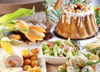 Святковий стіл на Великдень. Фото ukr.media