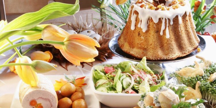 Святковий стіл на Великдень. Фото ukr.media