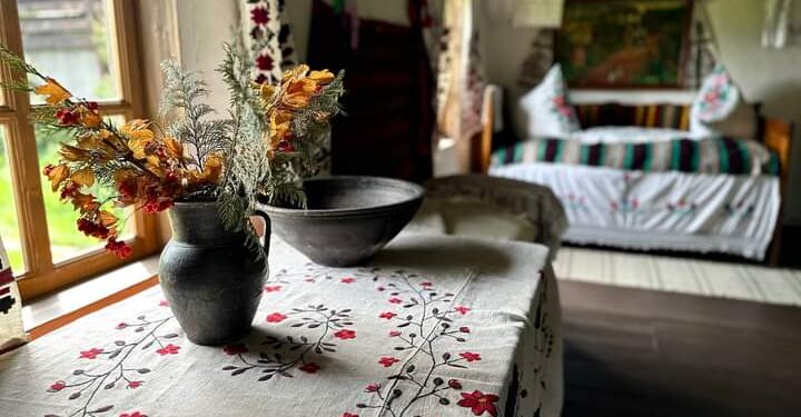 Старовинна хата українців