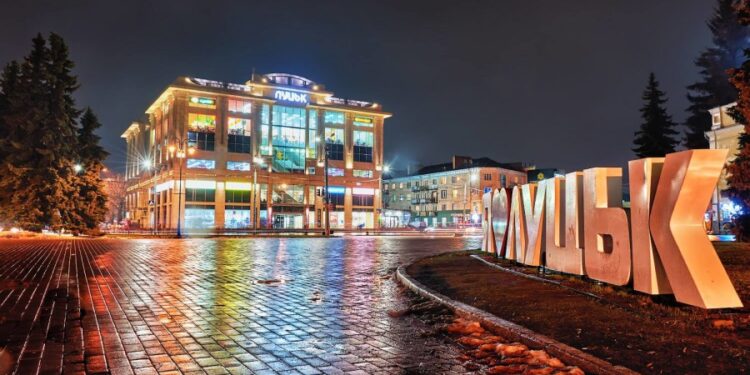 Центр міста Луцька (театральна площа)