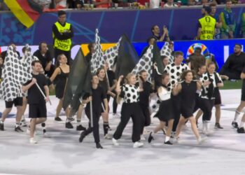 Скрін трансляції церемонії відкриття