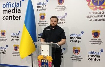 Роман Свірський на брифінгу. Фото Суспільне