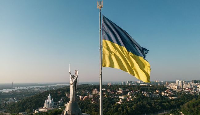 Синьо-жовті кольори як символ стійкості