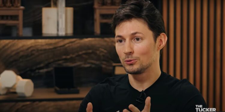 Засновник телеграму Павло Дуров дає інтерв'ю