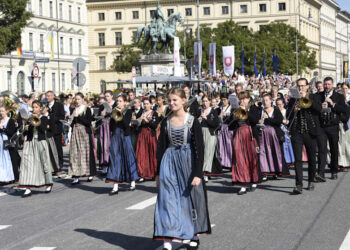 Октоберфест. Фото Bild