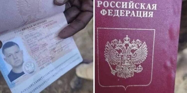 Документи росіян зі збитого літака у Судані