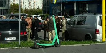 ТЦК біля торгового центру Оазис у Хмельницькому. Соцмережі