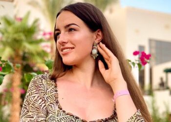 Вікторія Ошур. Фейсбук моделі