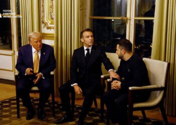 Зустріч Зеленського, Трампа та Макрона. Франція. Фото Голос Америки