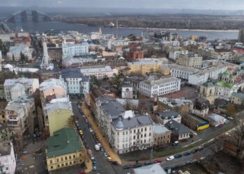 Столична влада стягнула мільйони за землекористування