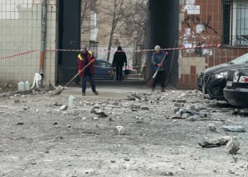 Атака дронів залишила півсотні без вікон