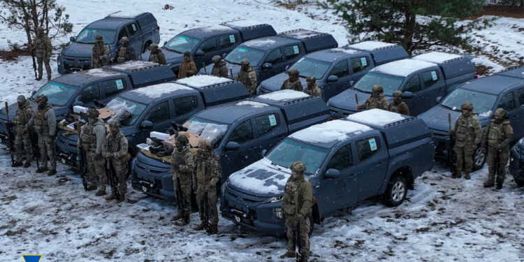 Воїни СБУ отримали 12 снайперських комплексів