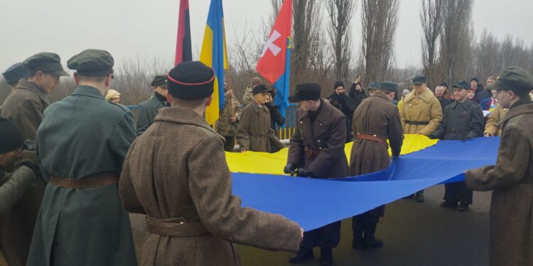 З'єднали прапор України Тернопільщина та Хмельниччина