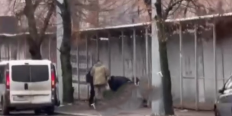 Київський ТЦК почав теж бусифікувати людей