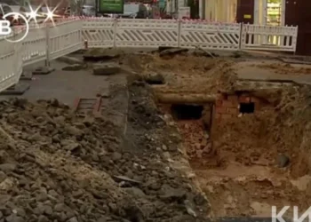 Аварія на тепломережі паралізувала центр столиці